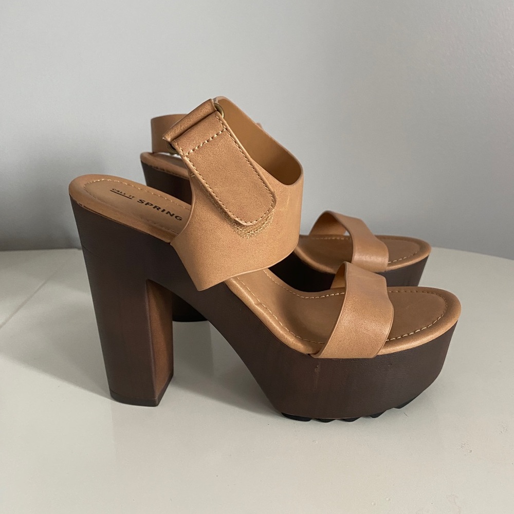 Call it Spring platform sandals - size 9